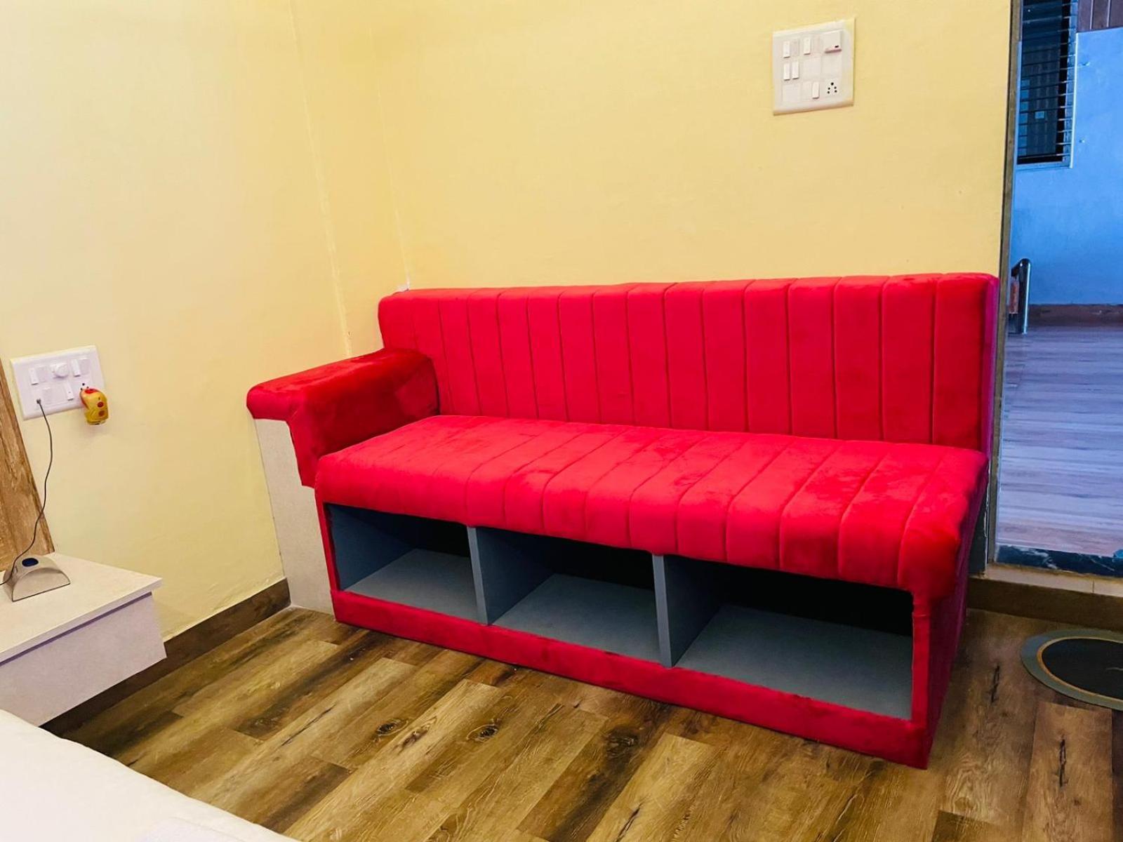 Wayfare Sp Resort Panvel Esterno foto
