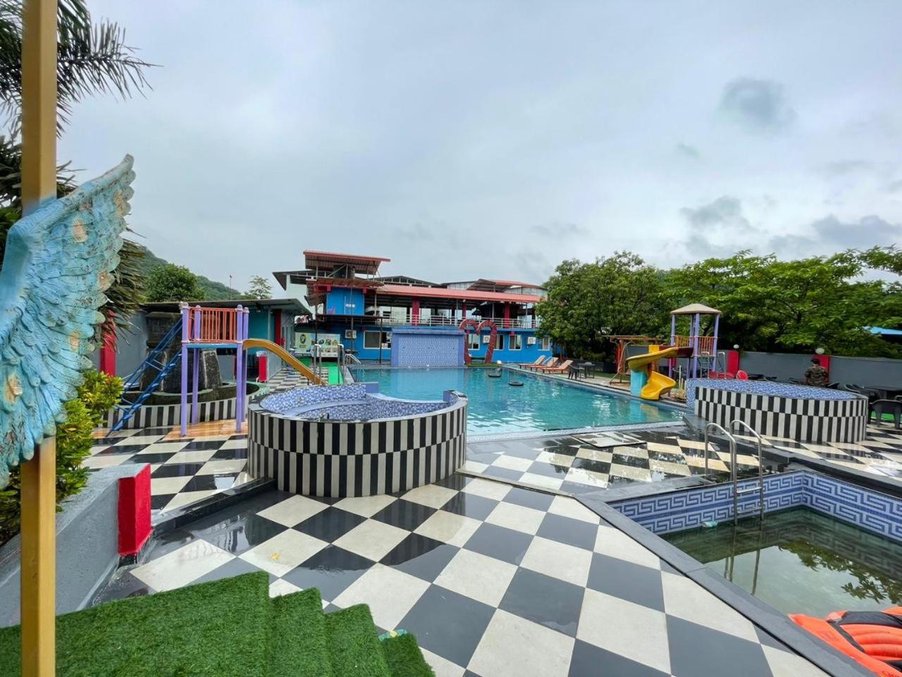 Wayfare Sp Resort Panvel Esterno foto