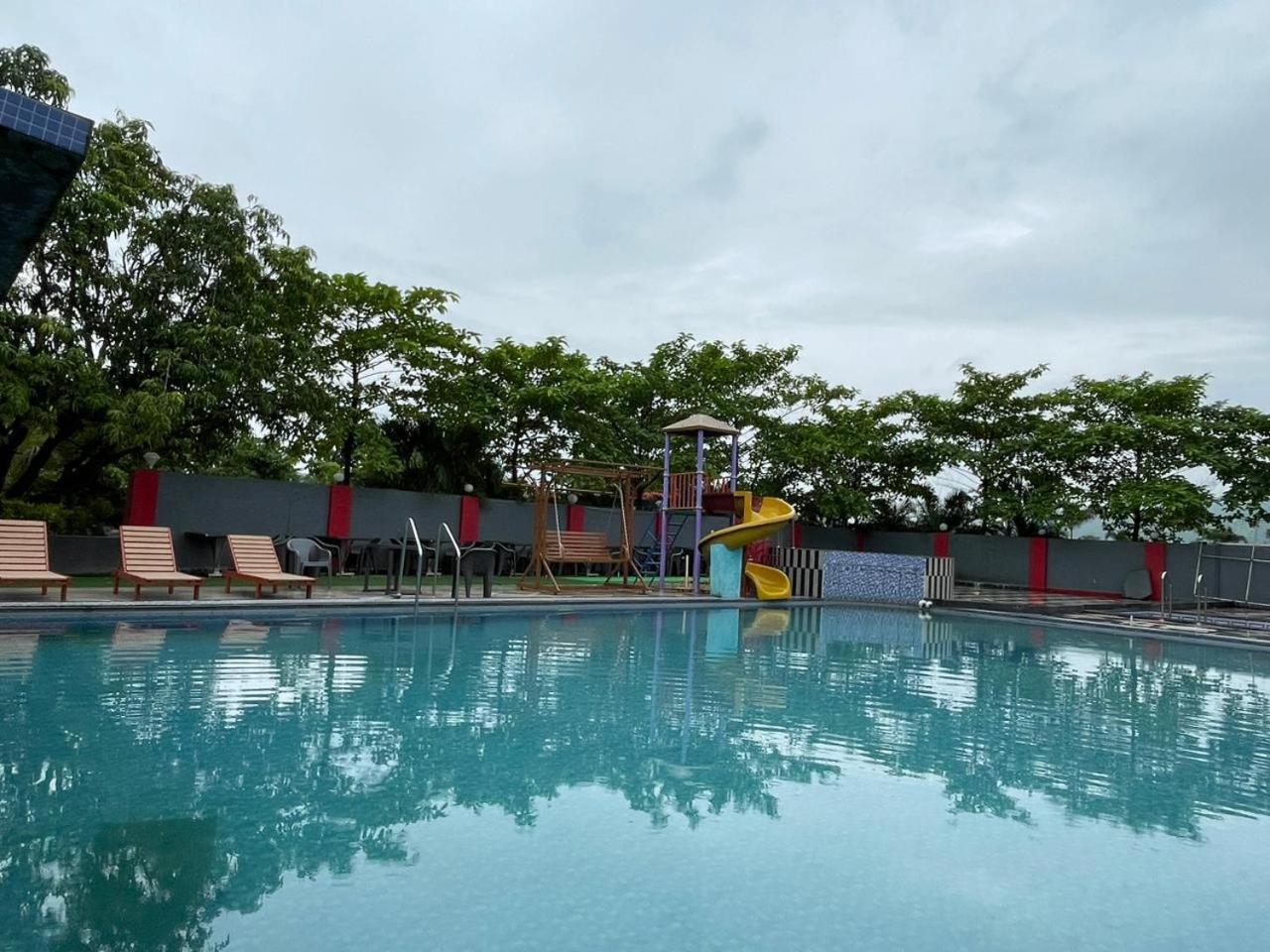 Wayfare Sp Resort Panvel Esterno foto