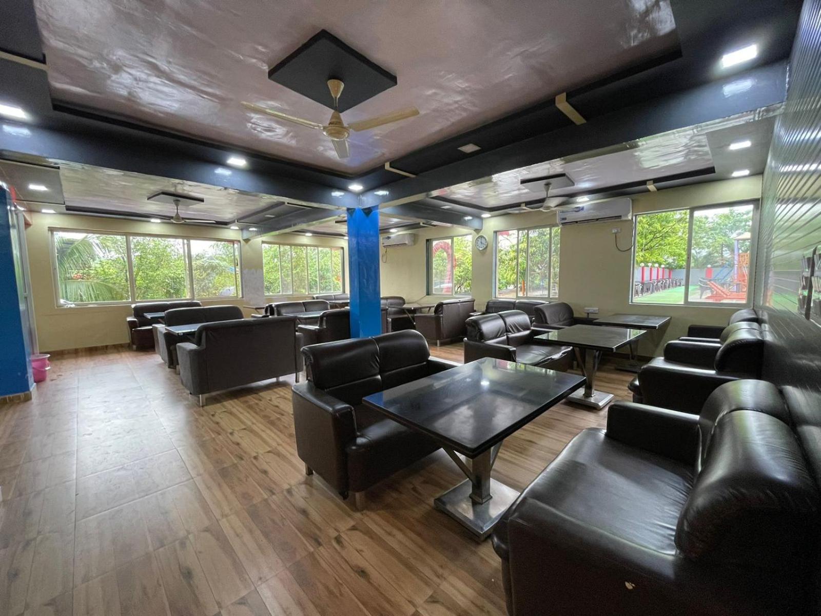 Wayfare Sp Resort Panvel Esterno foto