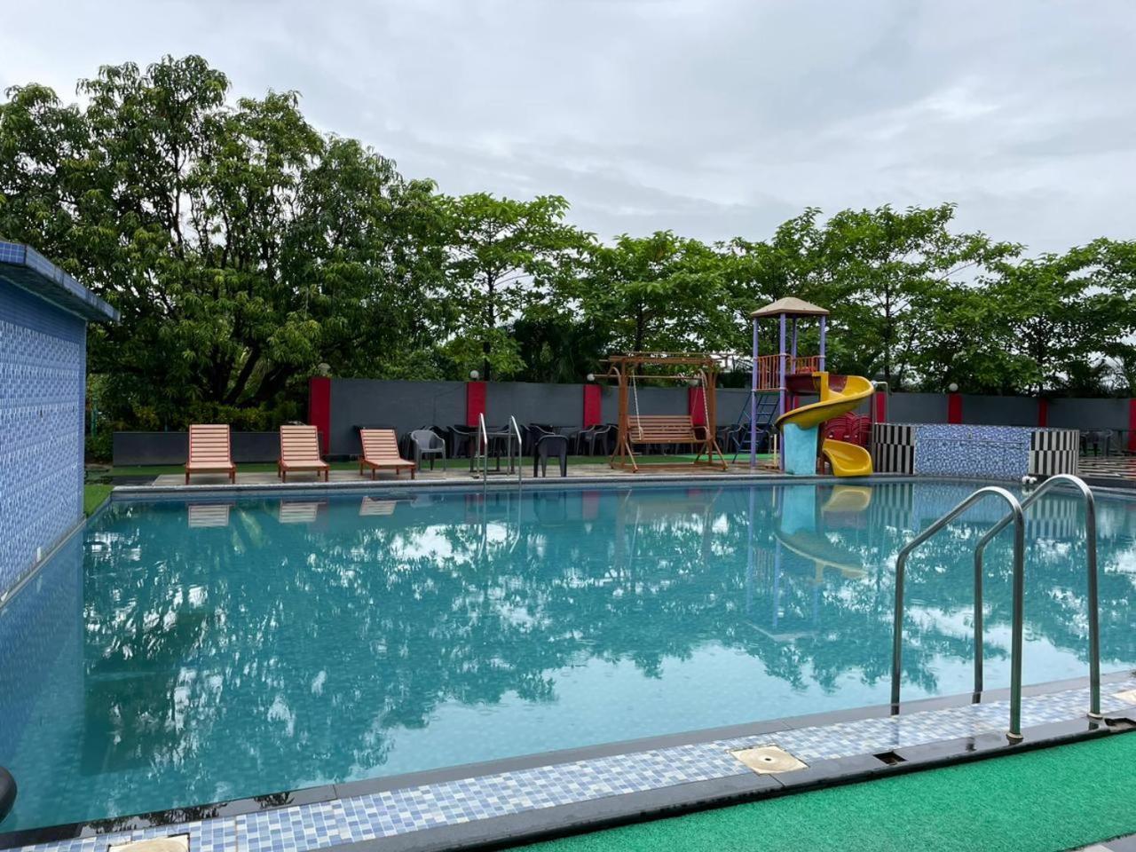 Wayfare Sp Resort Panvel Esterno foto
