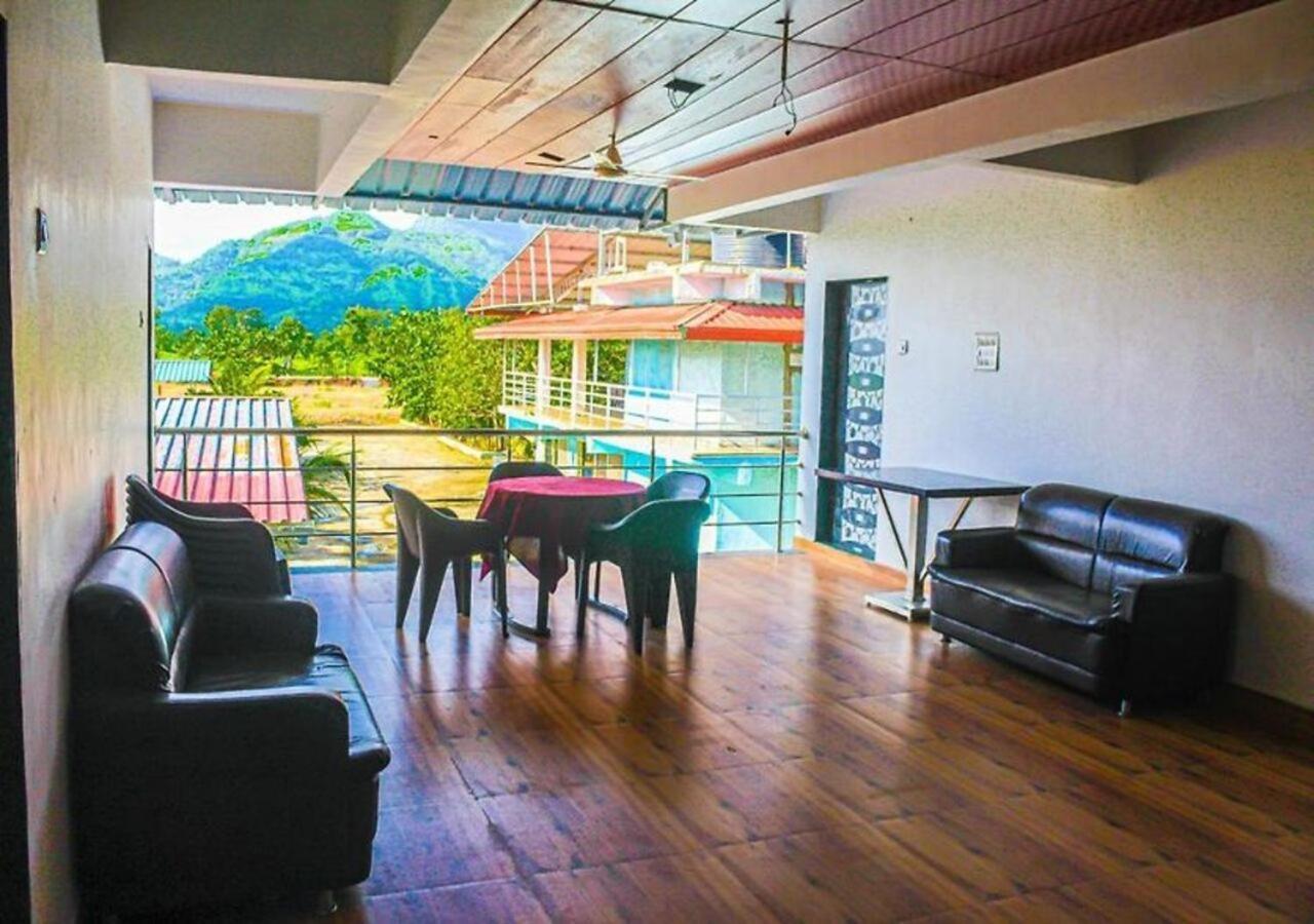 Wayfare Sp Resort Panvel Esterno foto