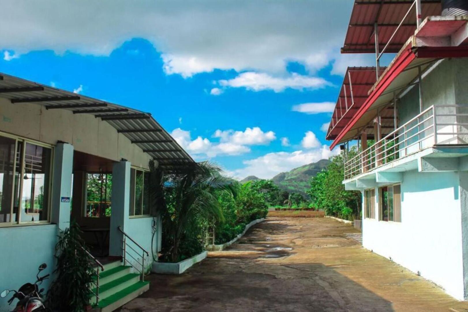Wayfare Sp Resort Panvel Esterno foto